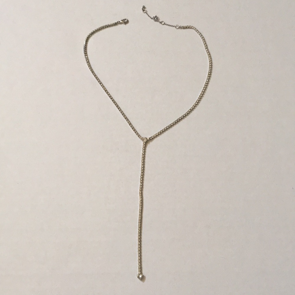 Dangling necklace